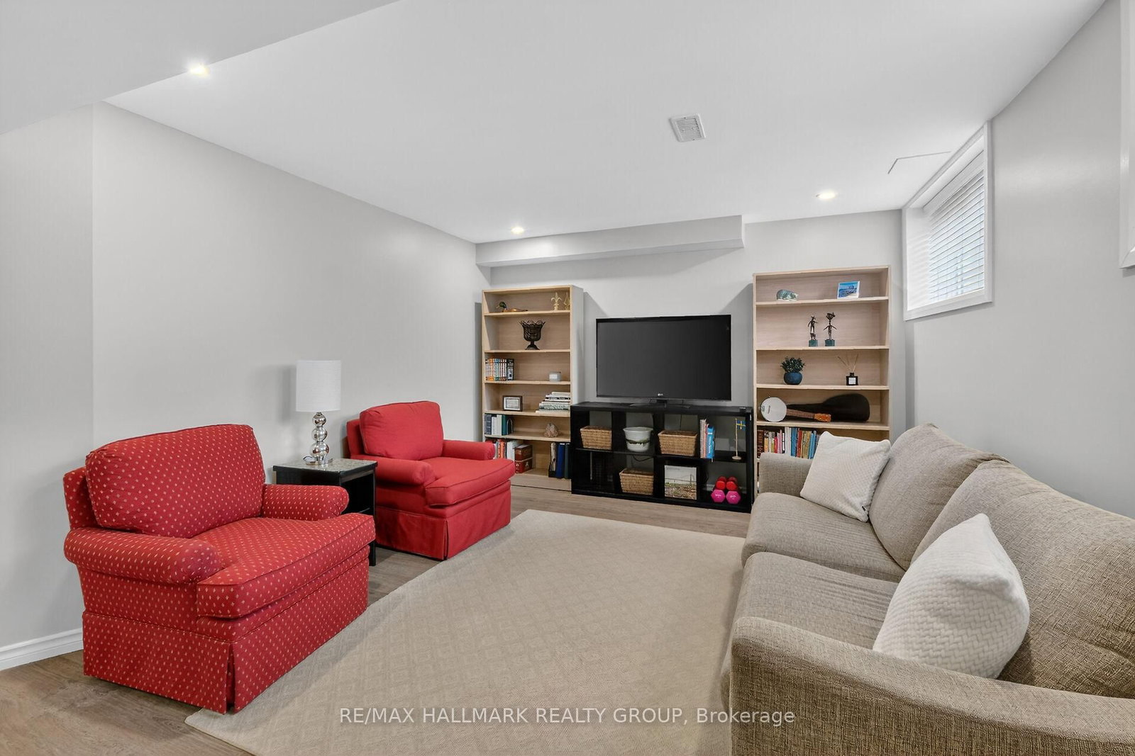 558 Genevriers Street - Photo 25