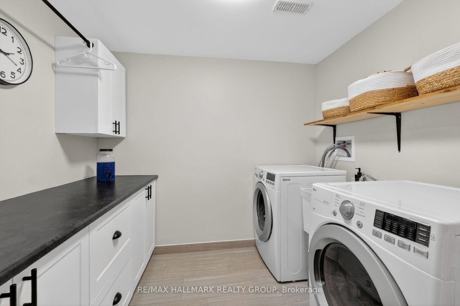 558 Genevriers Street - Photo 29