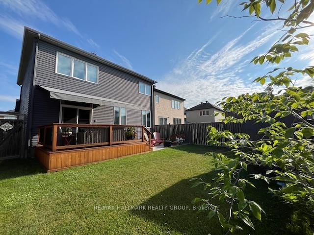 558 Genevriers Street - Photo 36