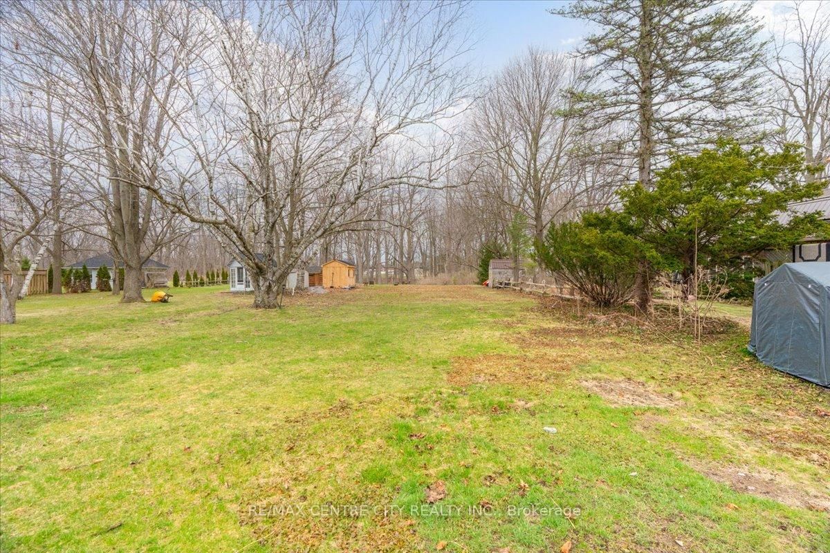 549 Victoria Street - Photo 27