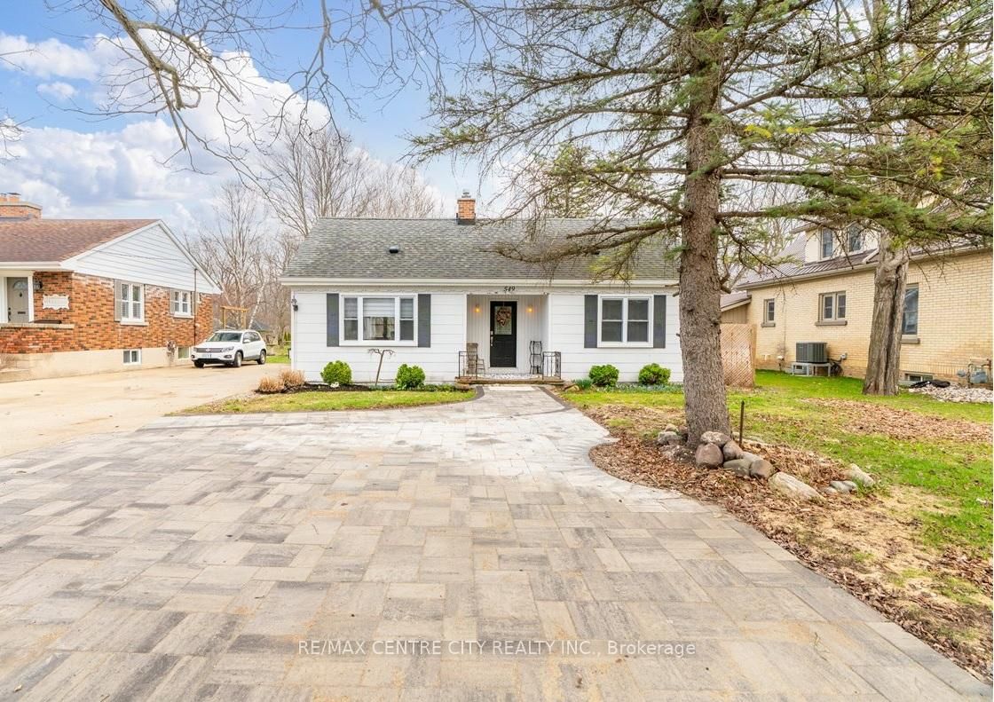 549 Victoria Street - Photo 34