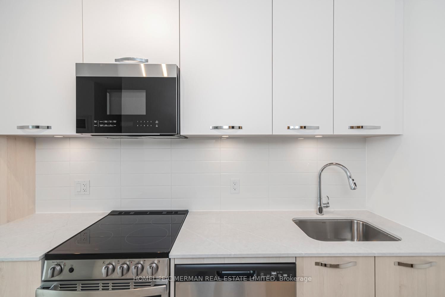 75 James Street S, Unit 2016 - Photo 14