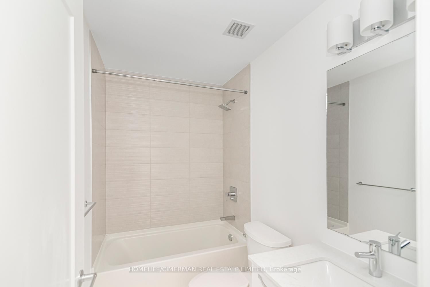 75 James Street S, Unit 2016 - Photo 26