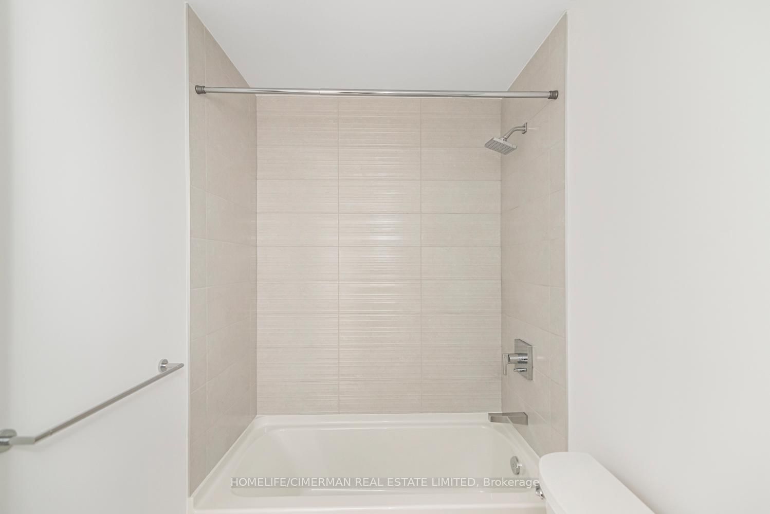 75 James Street S, Unit 2016 - Photo 27