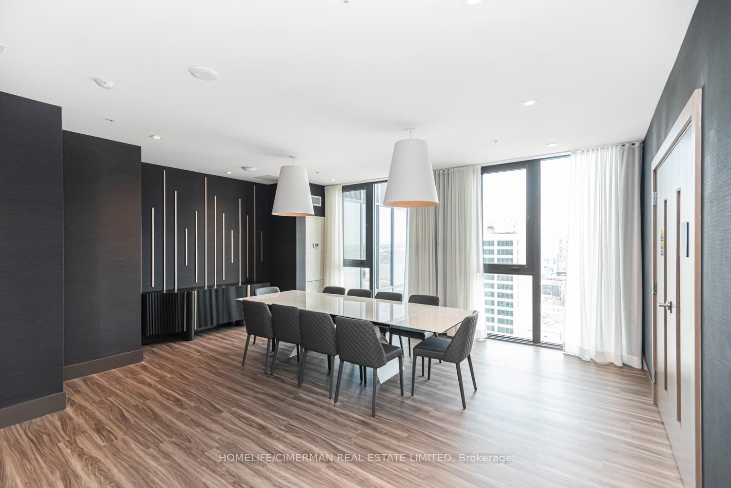 75 James Street S, Unit 2016 - Photo 42