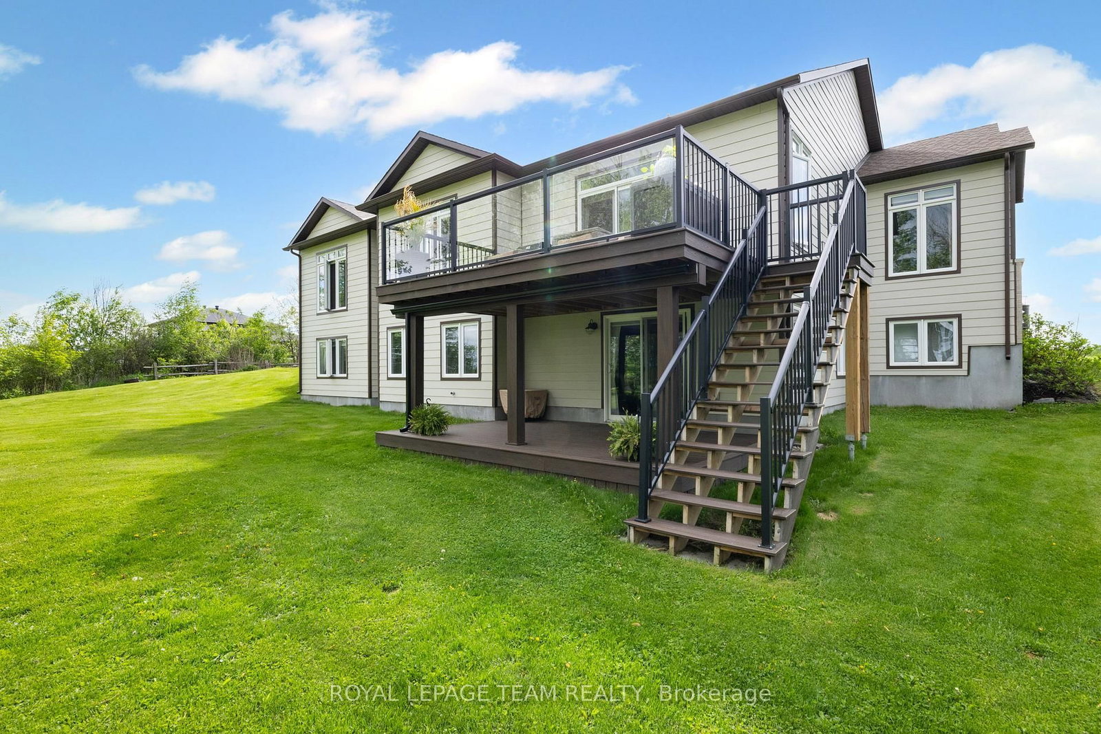 26 Synergy Way • Ottawa, ON photo 43