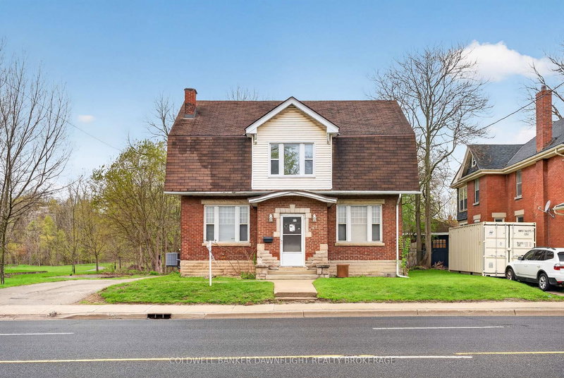 home for sale on 193 Wharncliffe Road S
