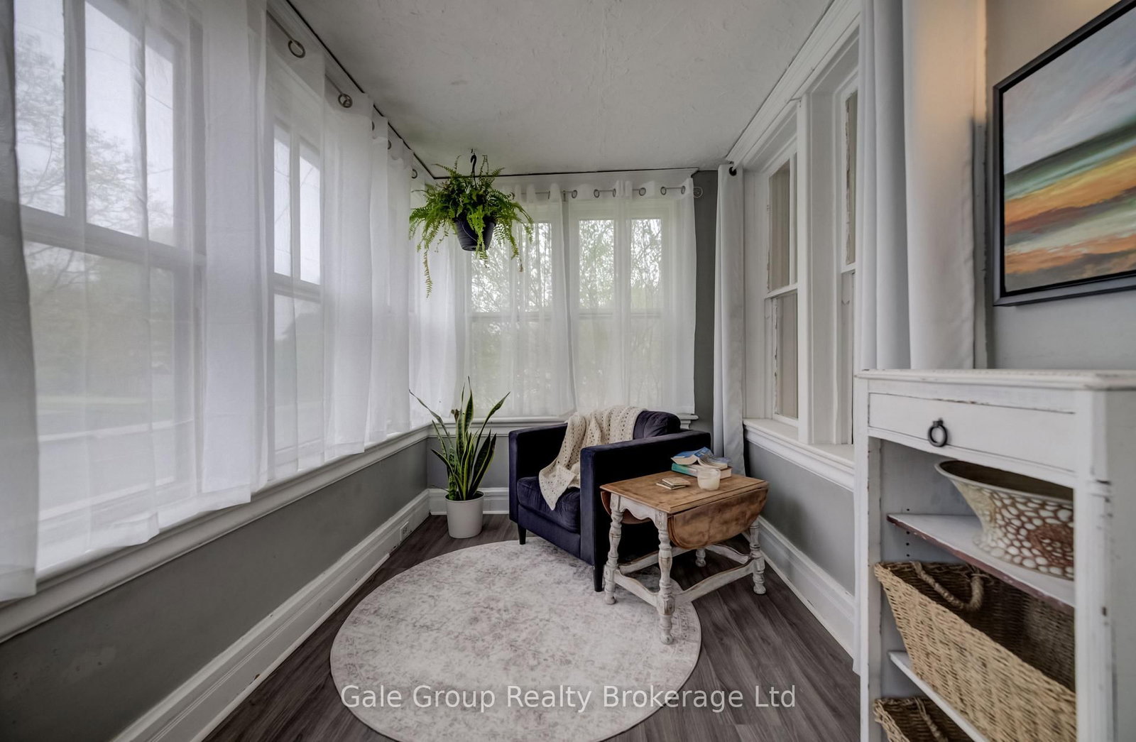Listing Image 7