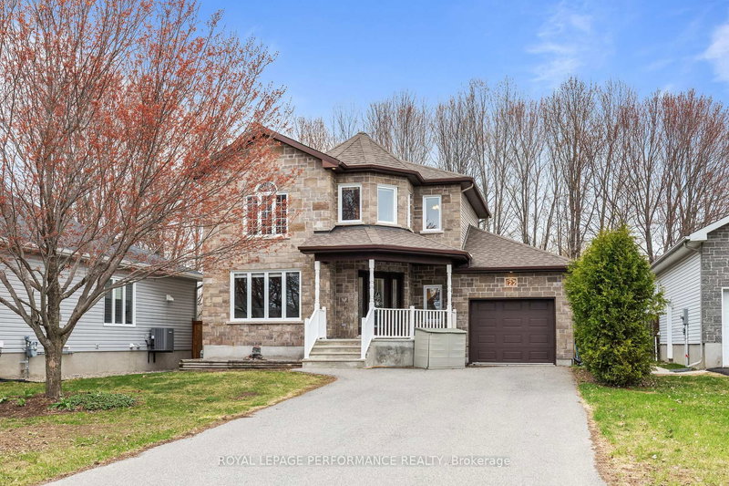 home for sale on 122 Desjardins Street