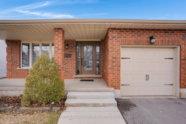 35 Southview Crescent