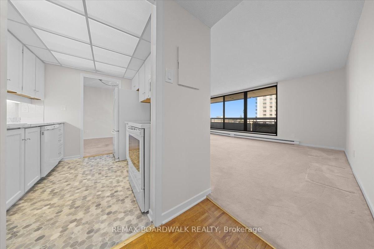20 The Driveway Drive, Unit 702 - Photo 3