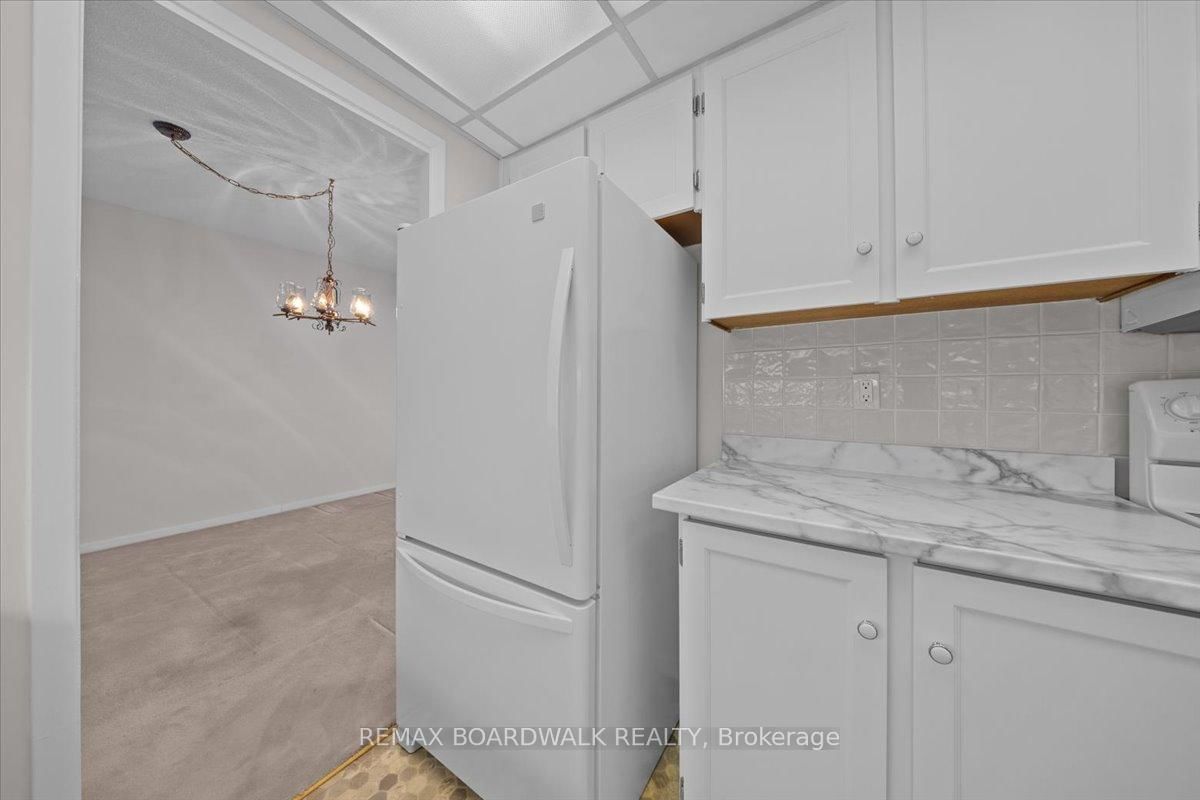 20 The Driveway Drive, Unit 702 - Photo 8