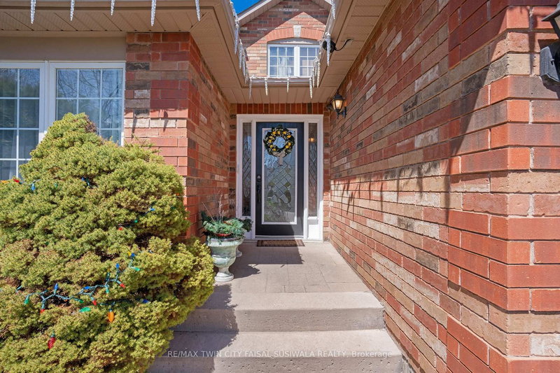 47 Drinkwater Dr, Cambridge, N1P 1E4 | Image 2