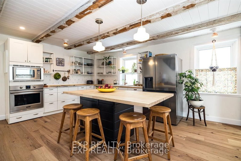 23 Norma Street S