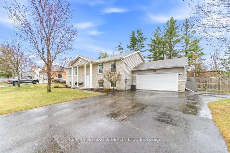 home for sale on 610 Hummingbird Lane