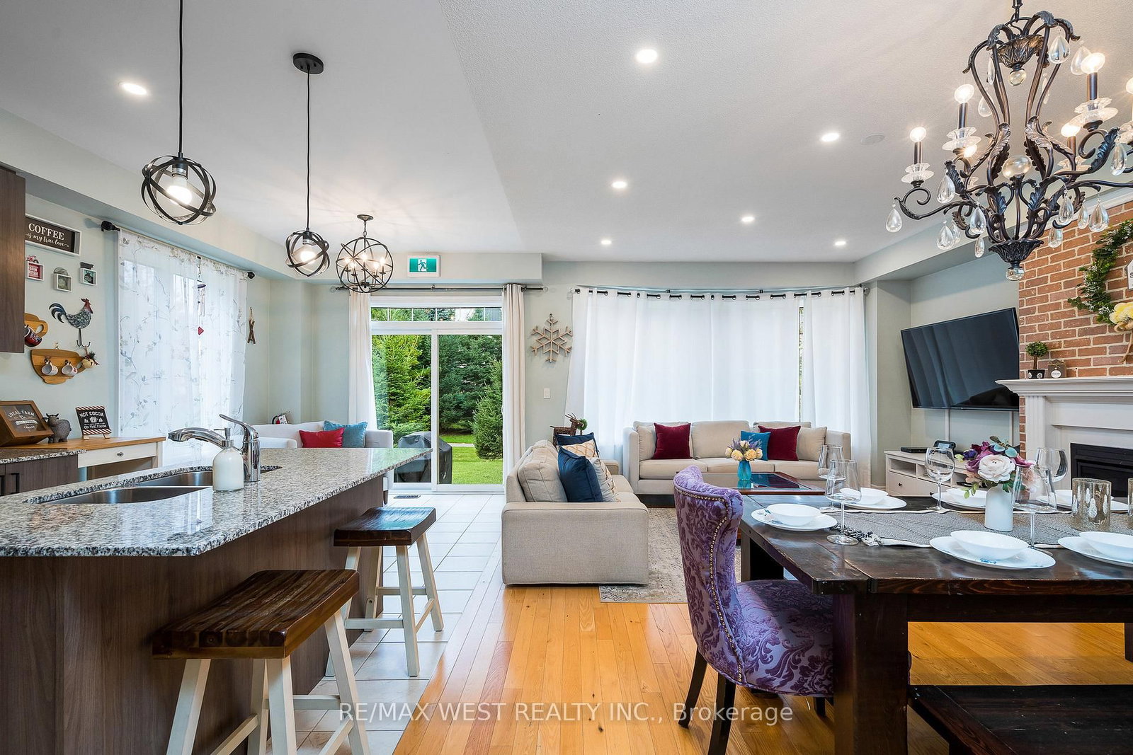 171 snowbridge Way, Unit 37 - Photo 11