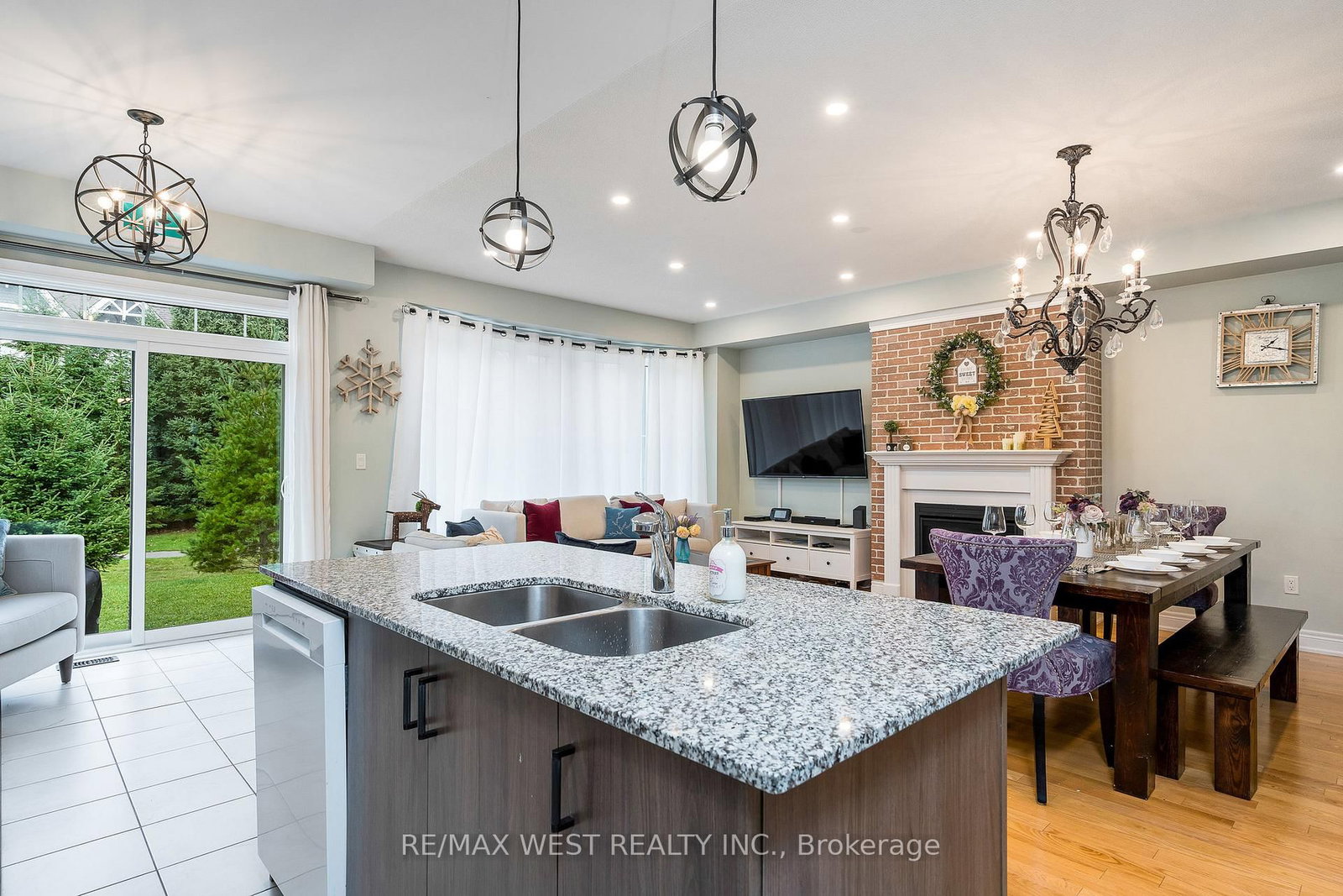 171 snowbridge Way, Unit 37 - Photo 14