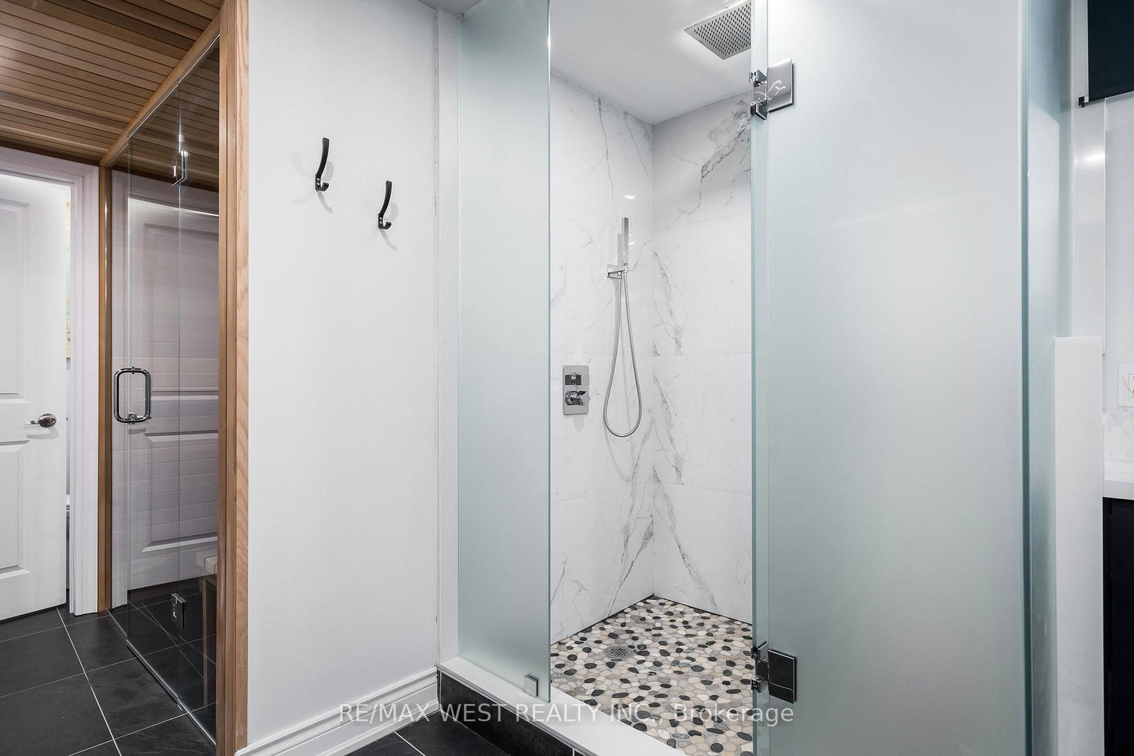 171 snowbridge Way, Unit 37 - Photo 44