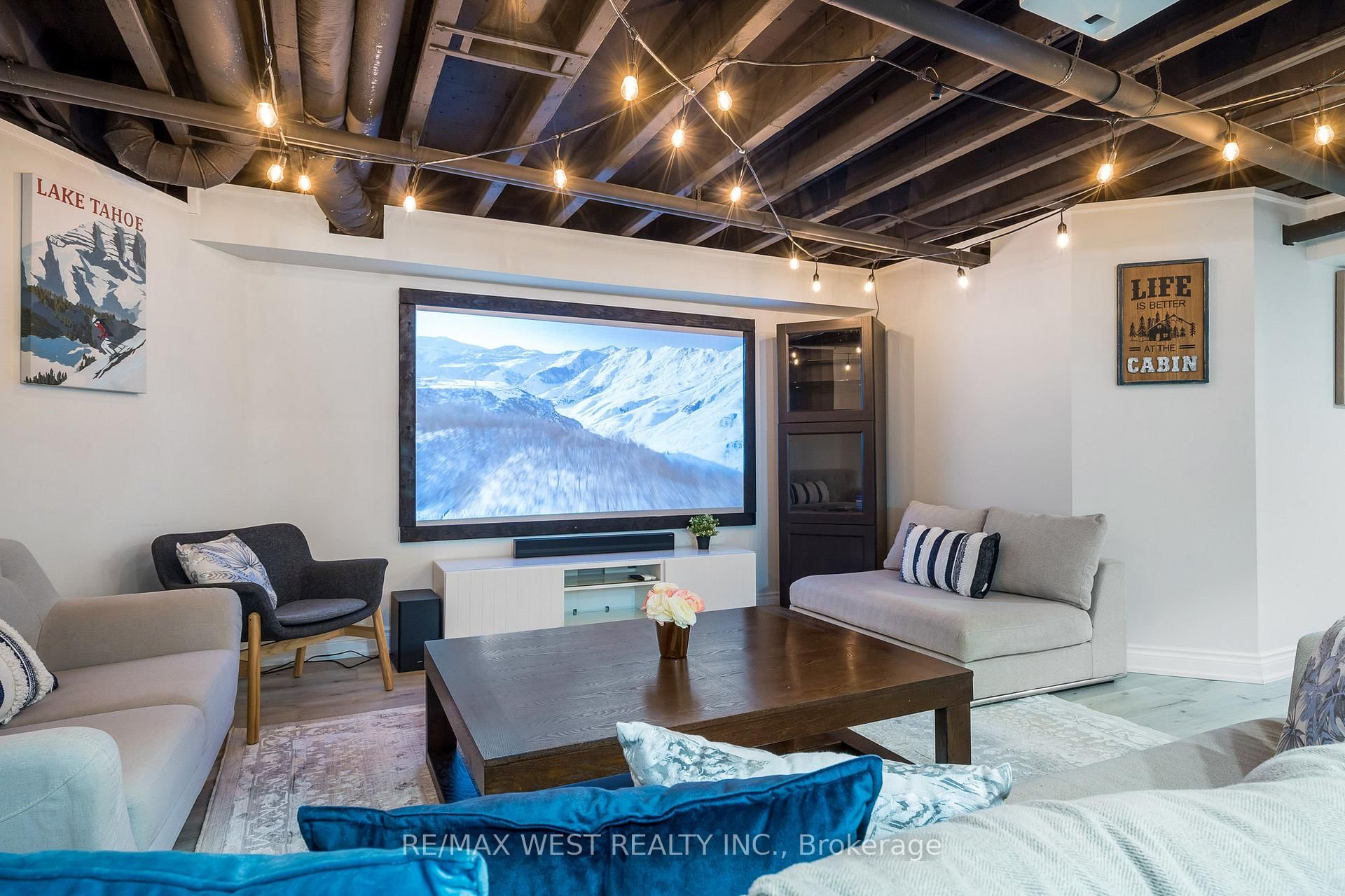 171 snowbridge Way, Unit 37