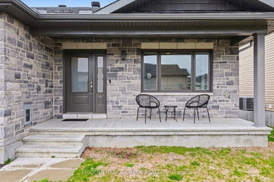 17 Douglas Brown Way — photo 5