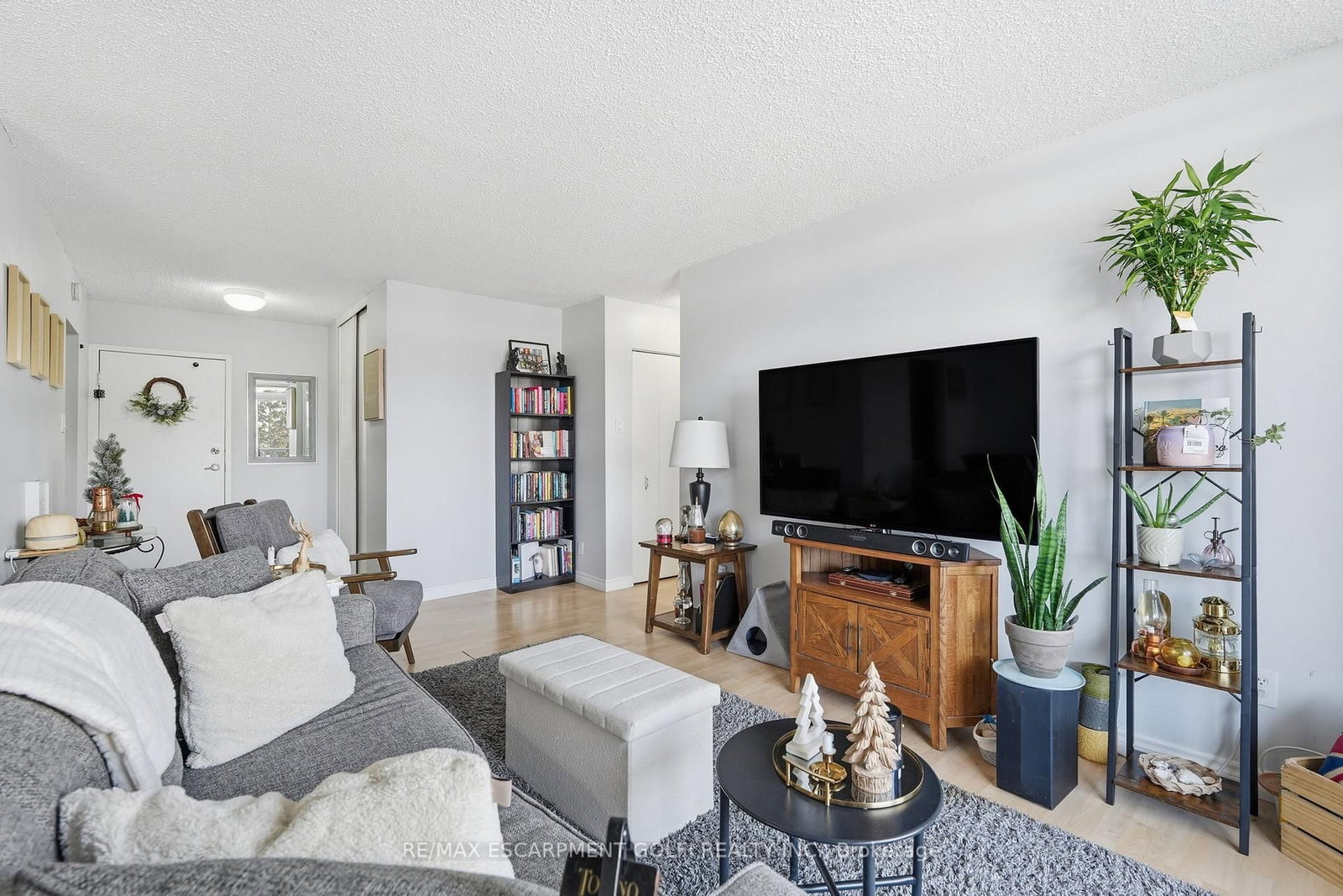 640 West Street, Unit 506 - Photo 7