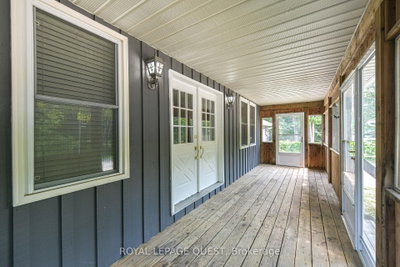 1046 Southwood Road — photo 5
