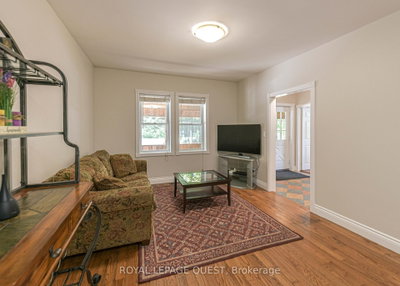 1046 Southwood Road — more photos