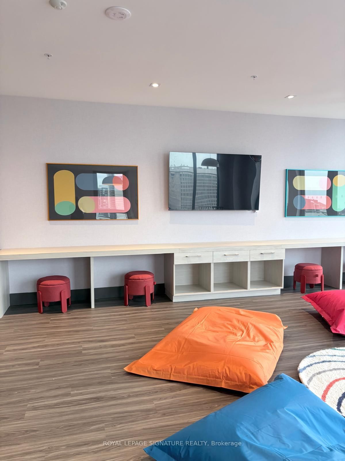 75 James Street, Unit 1401 - Photo 18