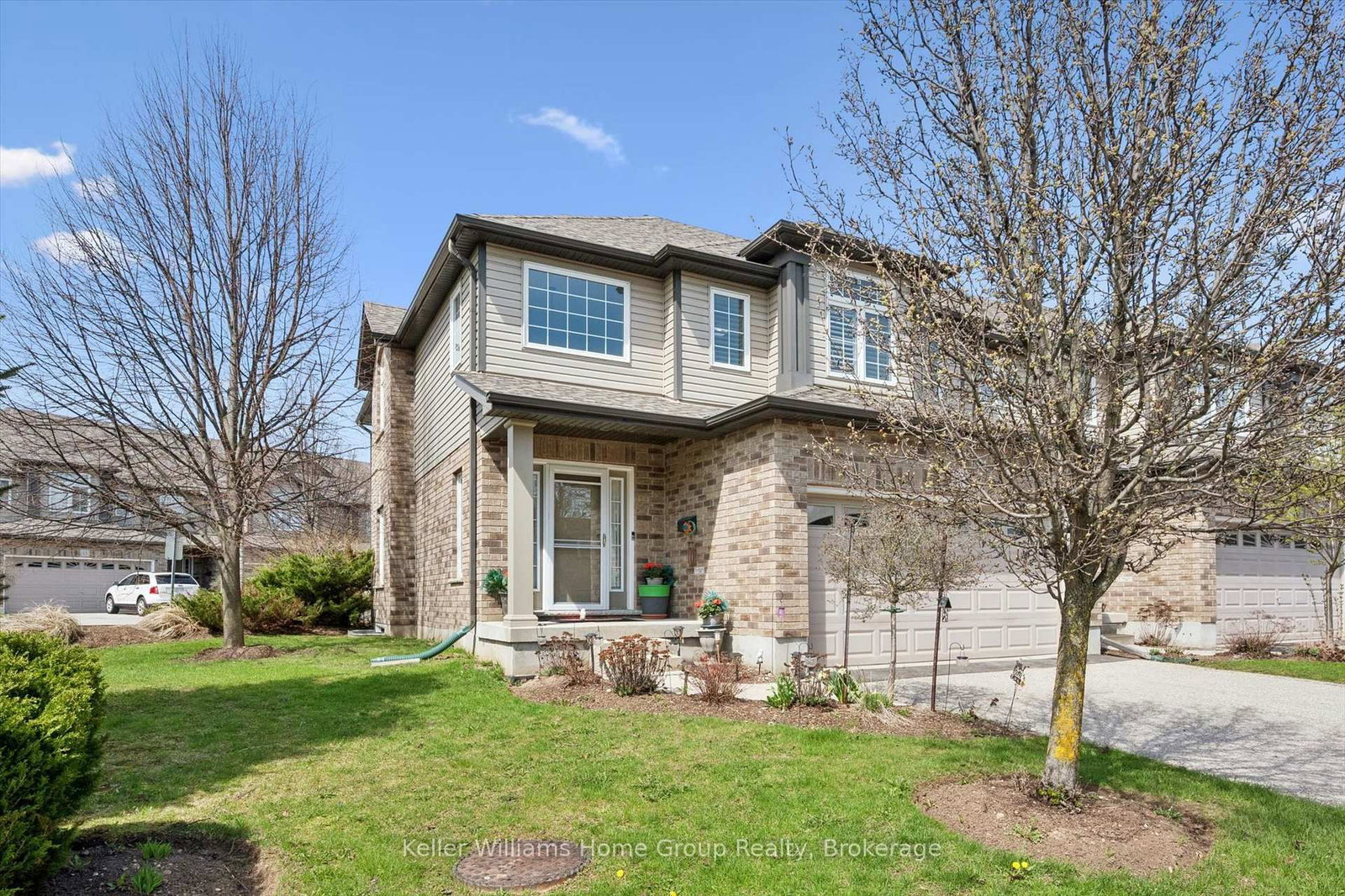 24 Lowes Road E, Unit 16 - Photo 2