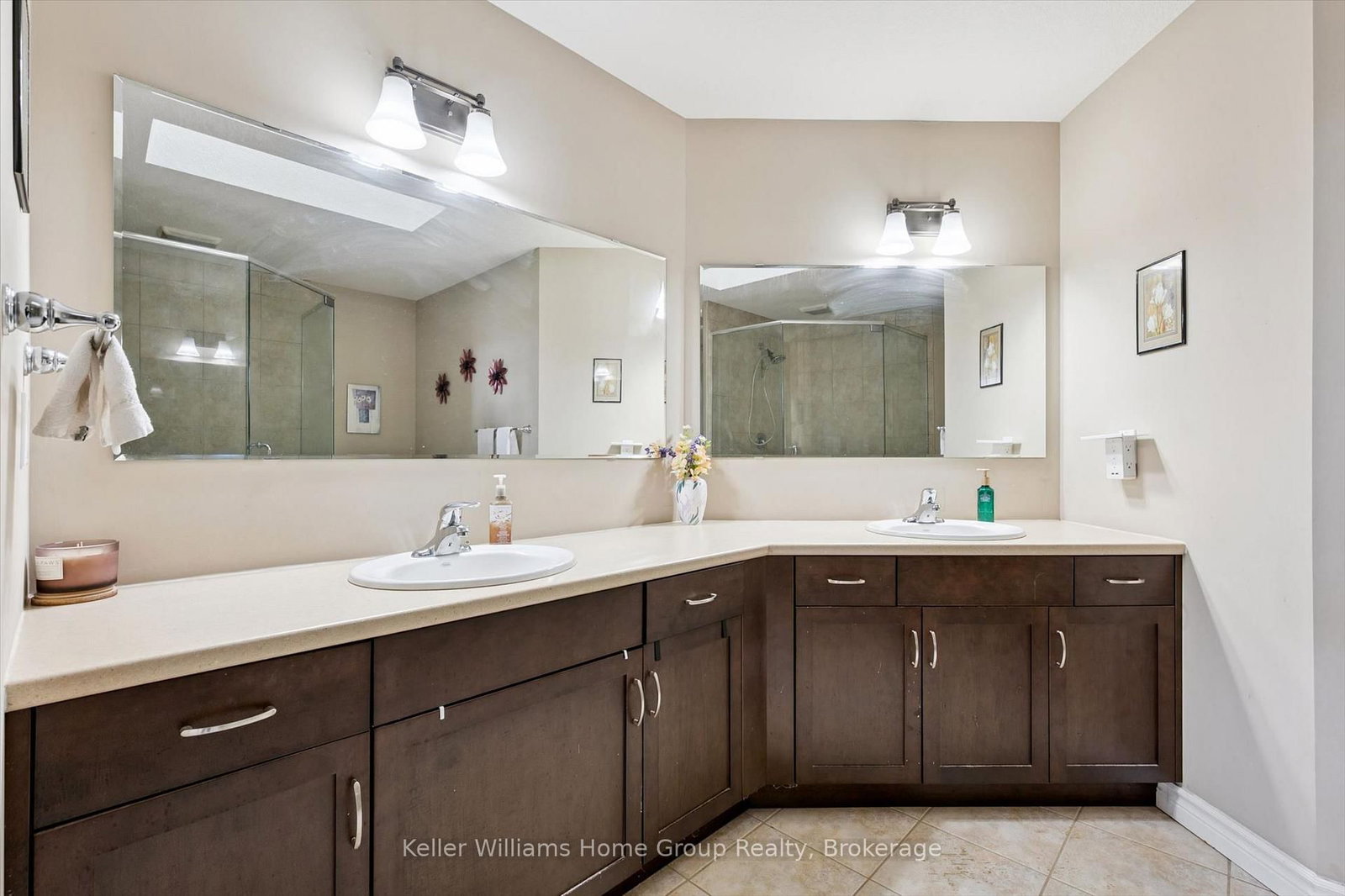 24 Lowes Road E, Unit 16 - Photo 23