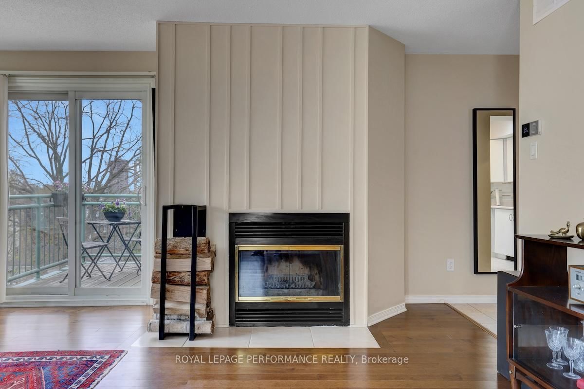 1 Columbus Avenue, Unit 401D - Photo 7