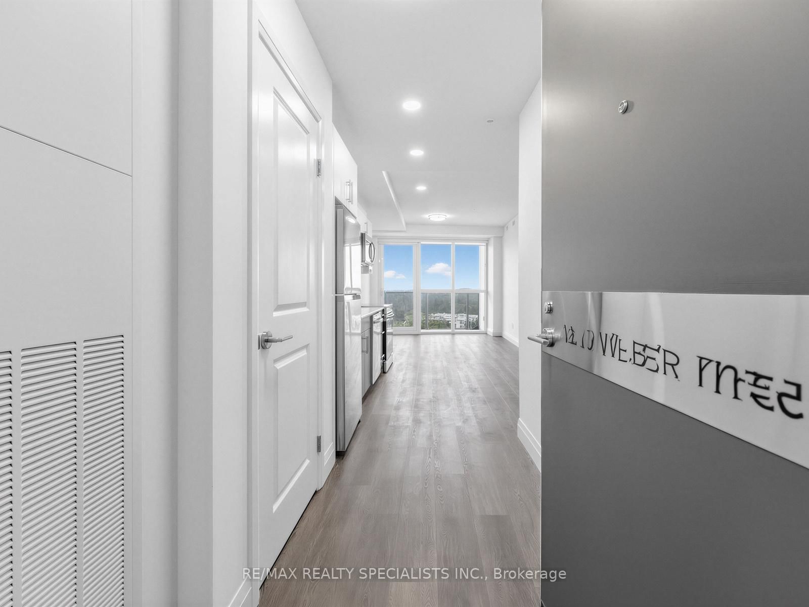 1333 Weber Street E, Unit 1210 - Photo 5