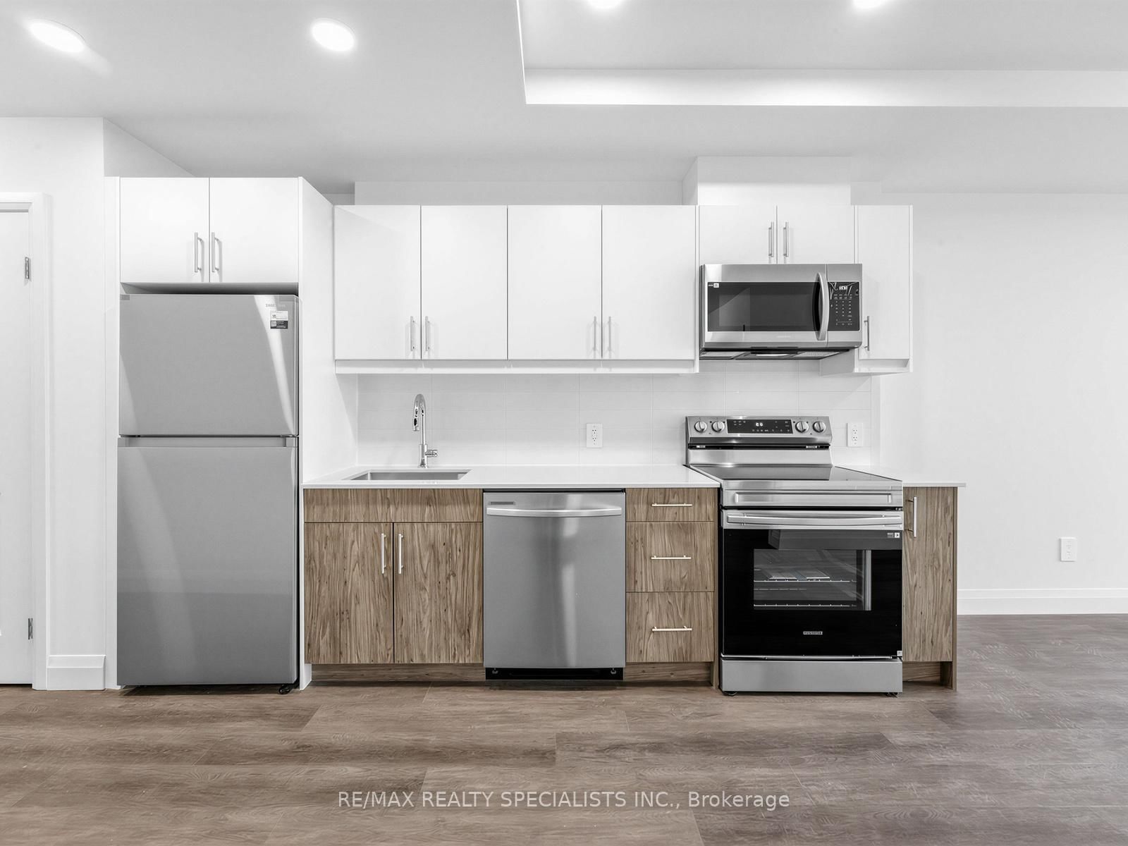 1333 Weber Street E, Unit 1210 - Photo 8