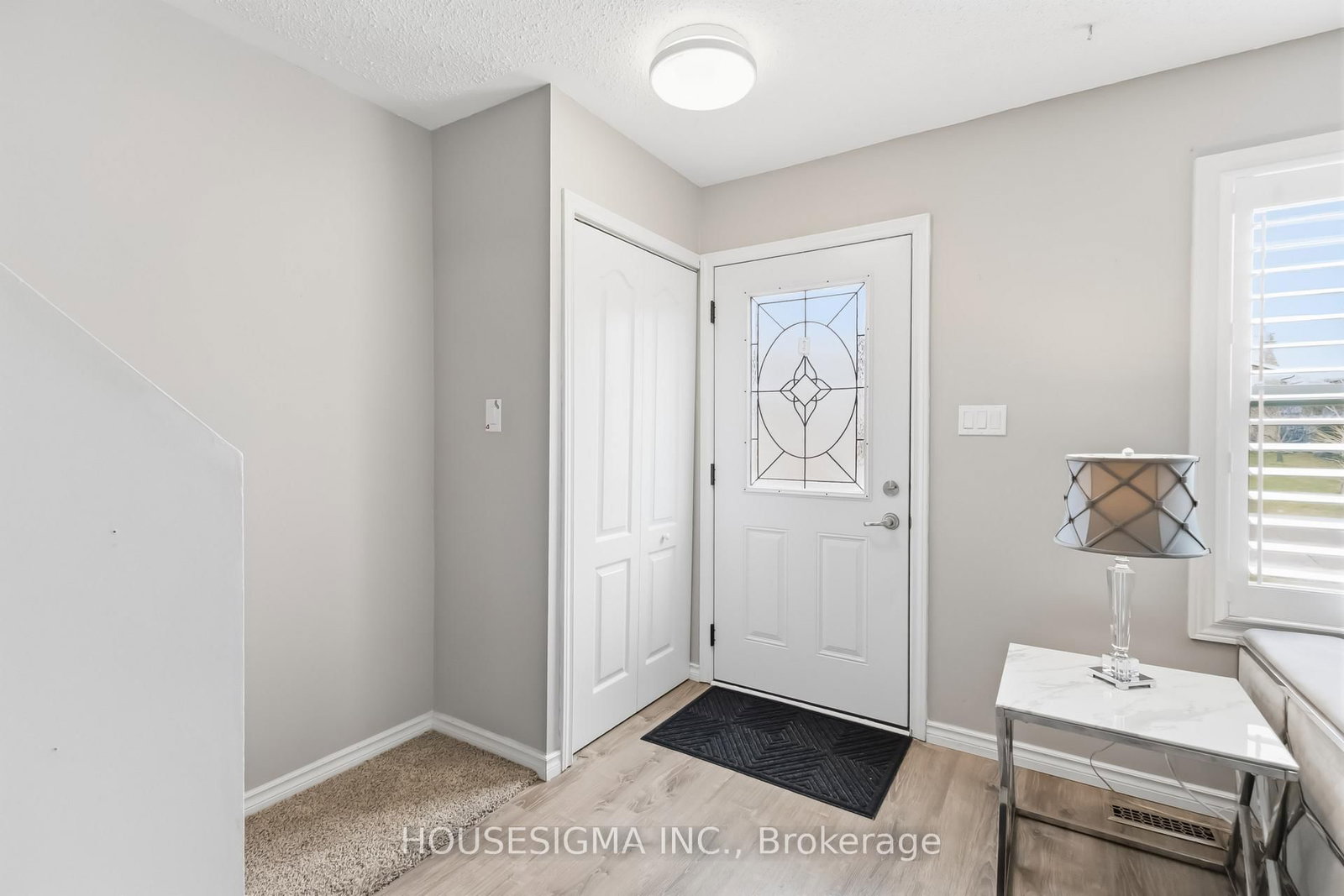 Semi-Detached House for sale at 861 DEARNESS Drive, London South, Ontario, N6E 1Y4 - South Y - MLS: X13064802