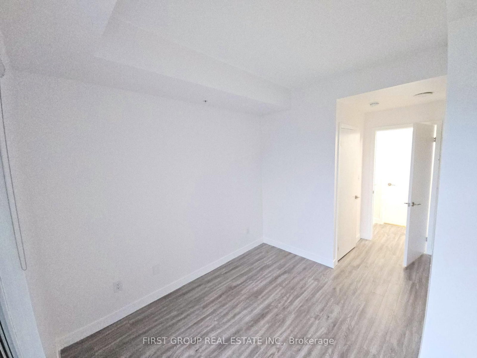 128 King Street N, Unit 508 - Photo 10