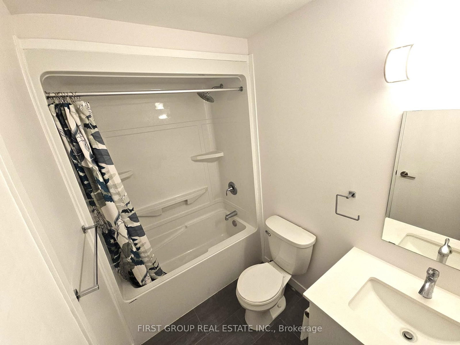 128 King Street N, Unit 508 - Photo 22