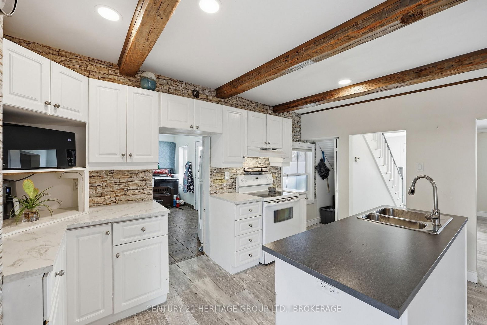 70 Main Street • Bissett Creek, ON photo 27