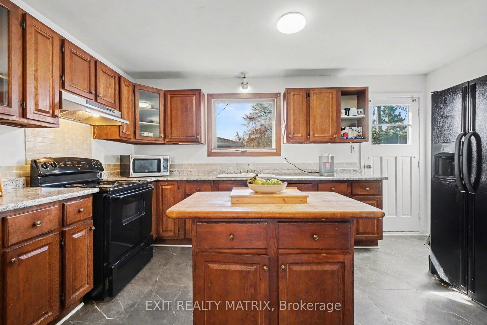 1864 Lenester Avenue - Photo 12