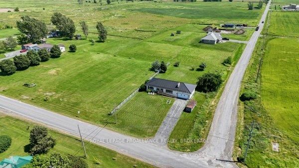 631 Highway 96 • Wolfe Island, ON photo 28