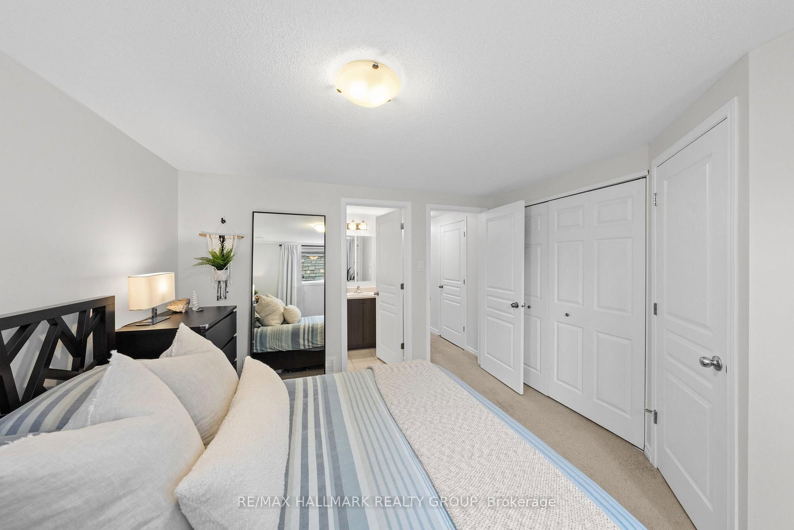 498 LeBoutillier Avenue - Photo 22
