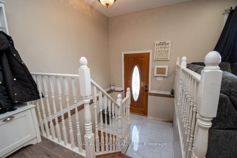 1426 Highway 7A