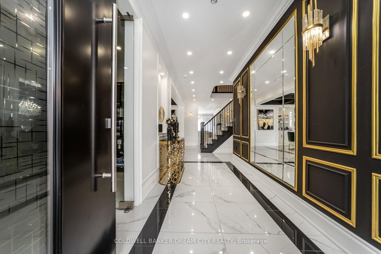 115 MCCANN Street - Photo 4