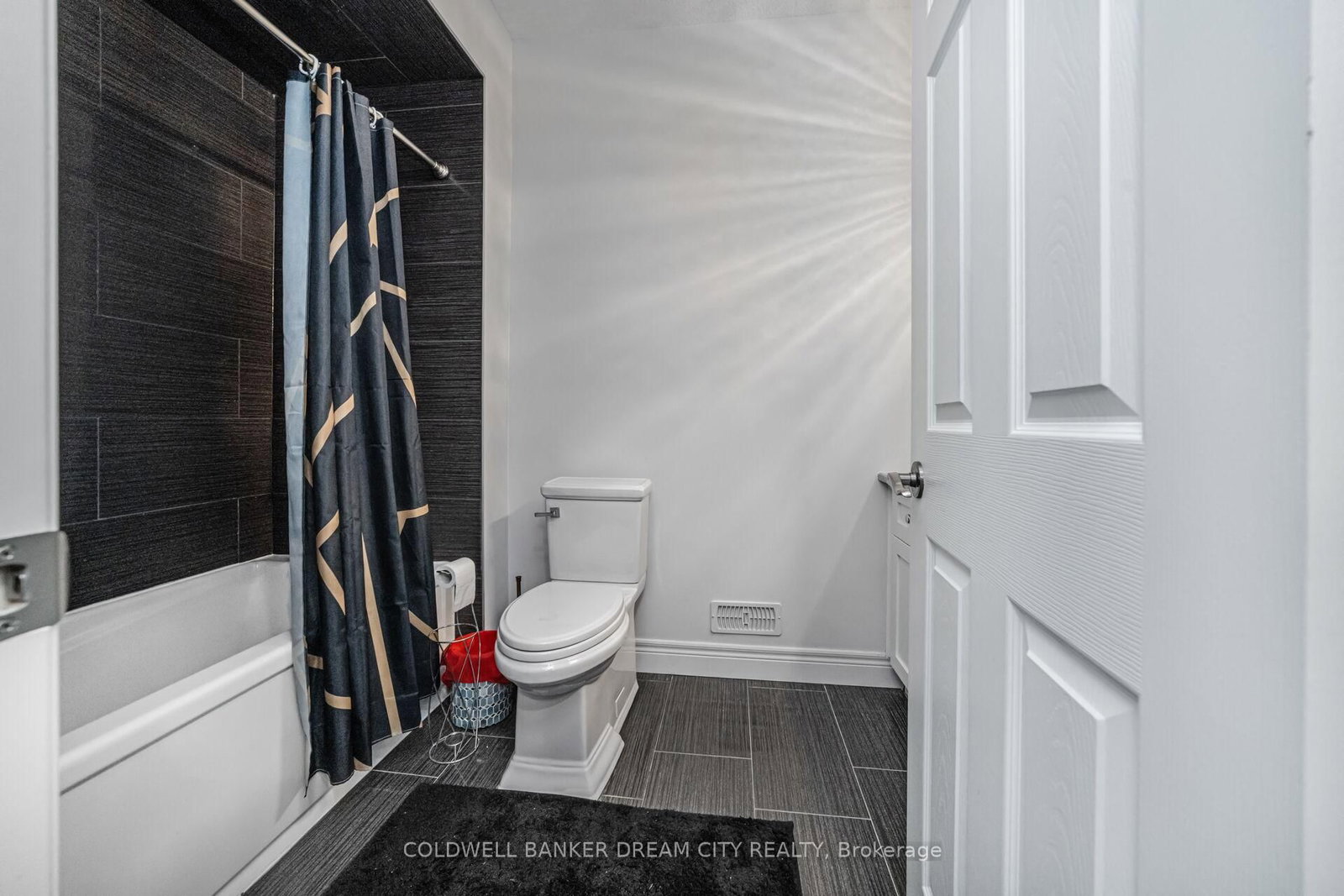 115 MCCANN Street - Photo 43