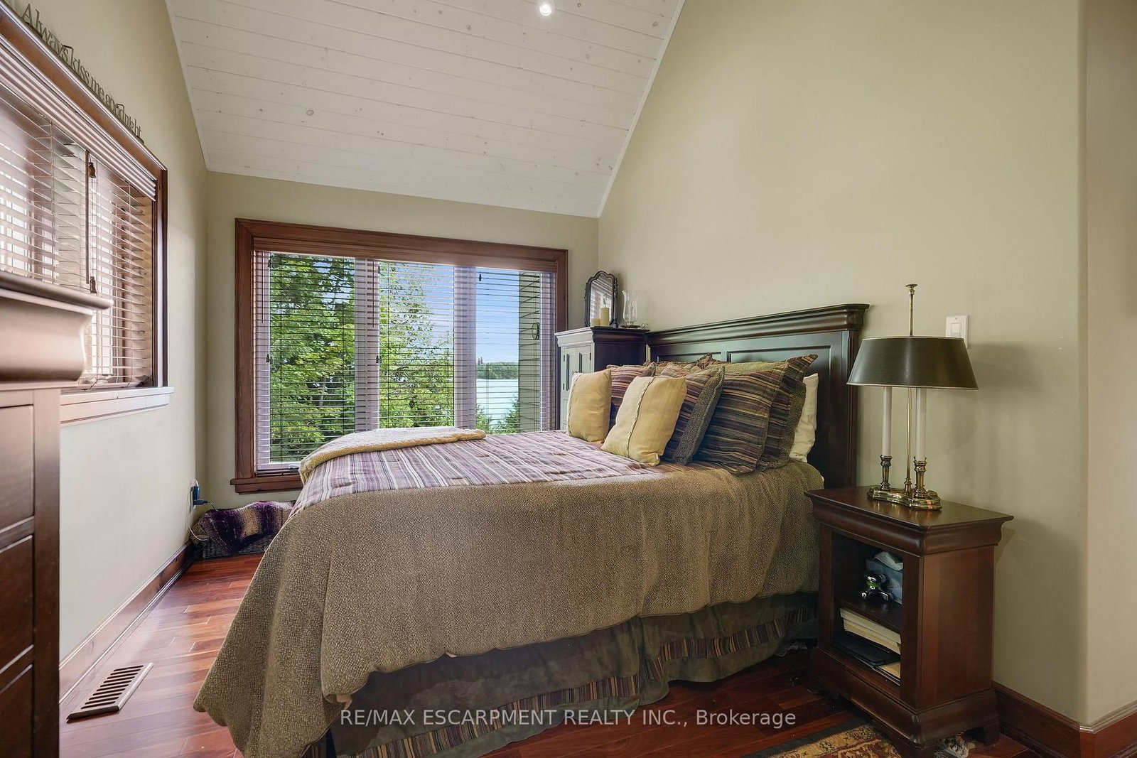 36 MANITOUWABING ESTATES Road • McKellar, ON photo 40