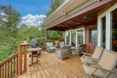 36 MANITOUWABING ESTATES Road • McKellar, ON photo 8
