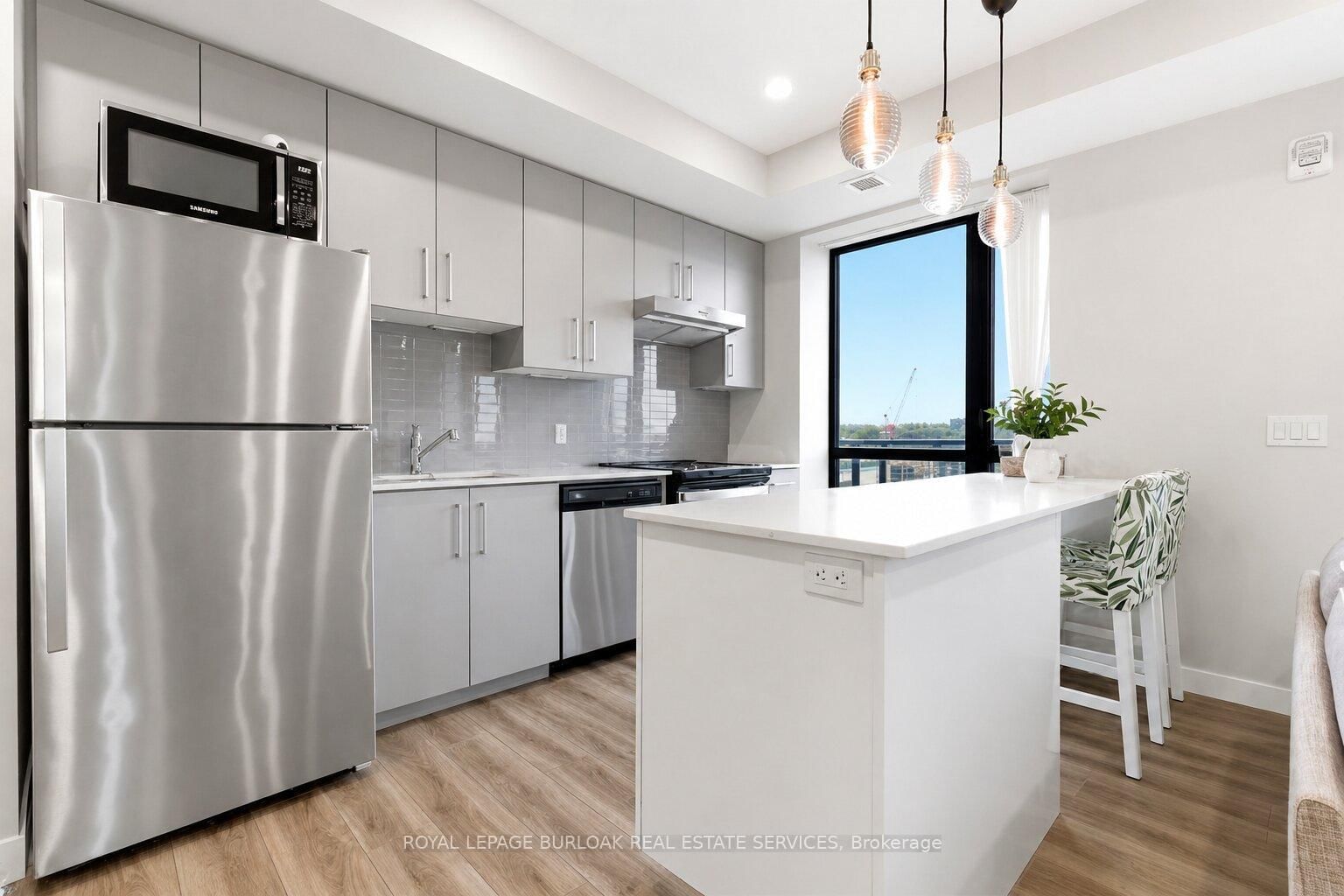15 Queen Street S, Unit 2302 - Photo 6
