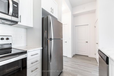 Unit 611 — 5055 Greenlane Road — photo 6