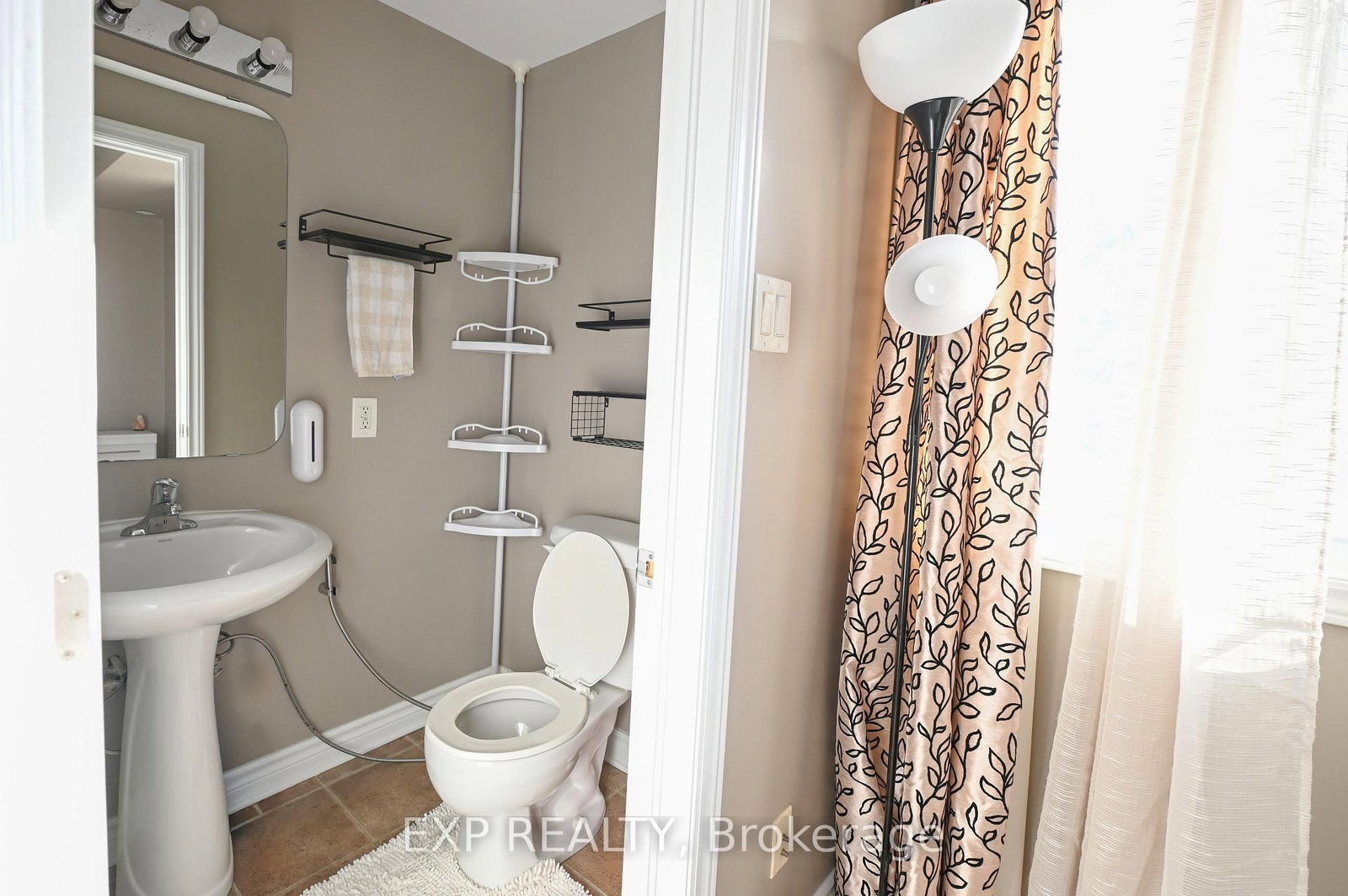 1113 STITTSVILLE MAIN Street N • #G • Stittsville, ON photo 11