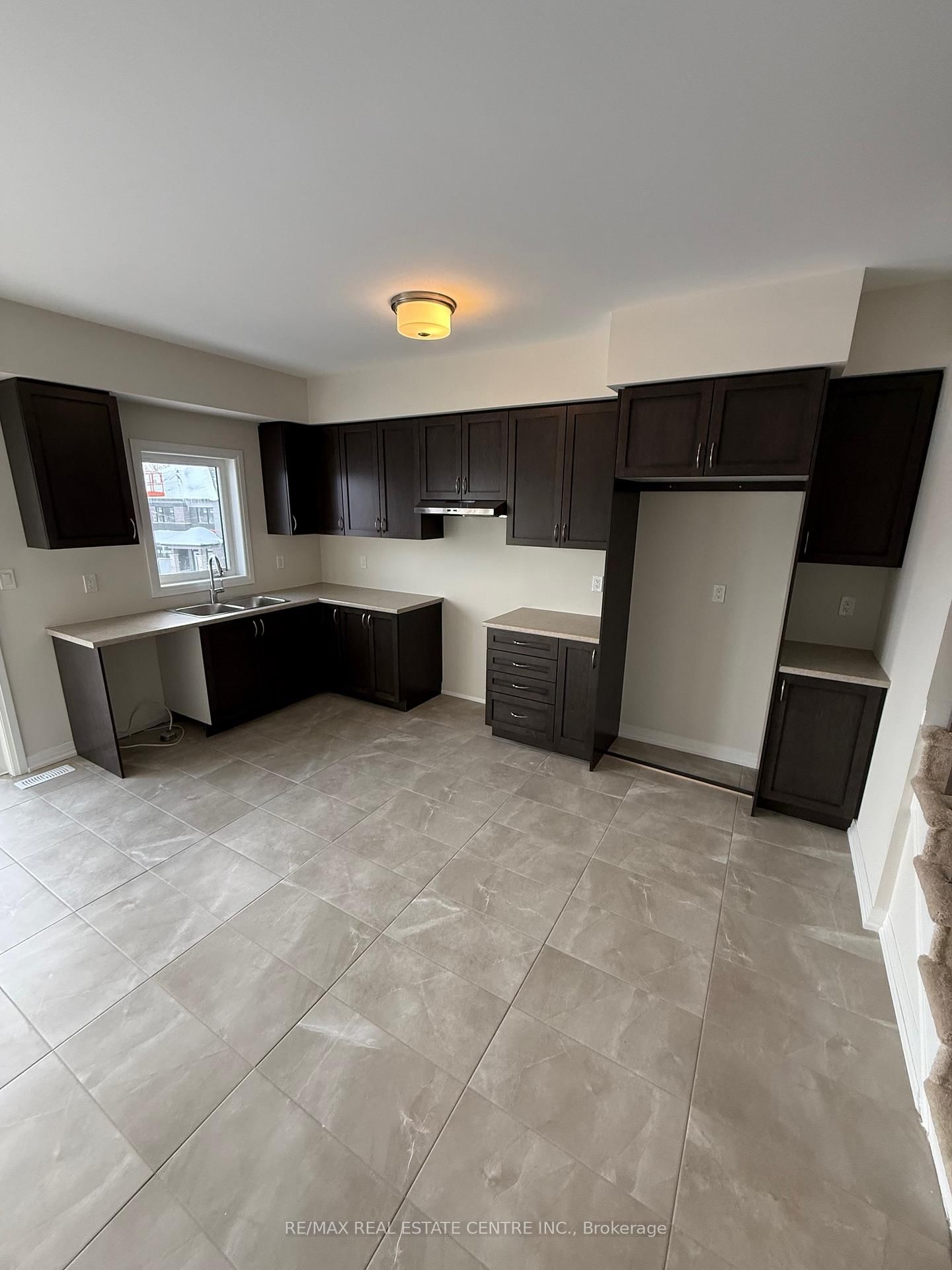 660 Colborne Street W, Unit 156 - Photo 10