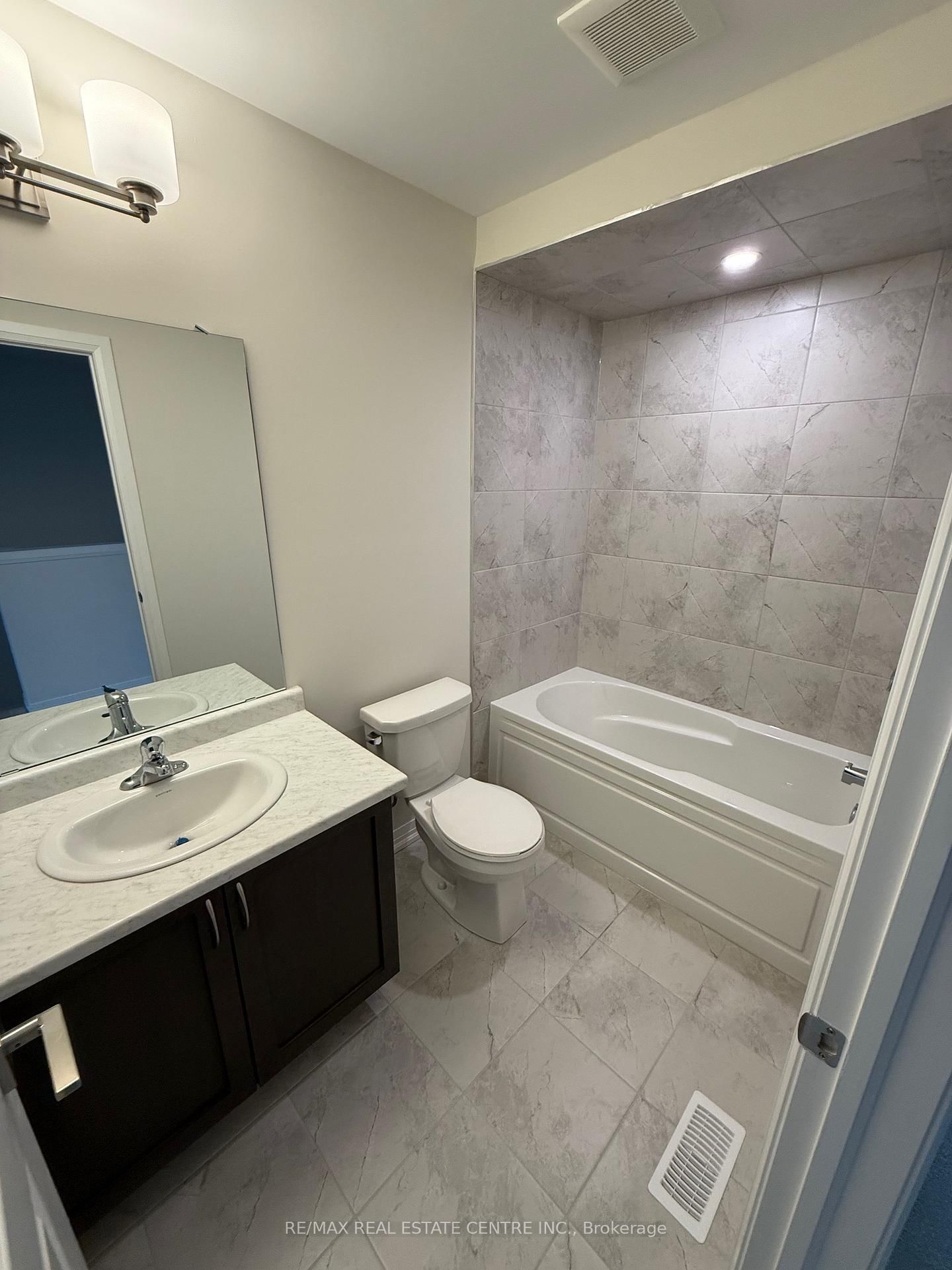 660 Colborne Street W, Unit 156 - Photo 18